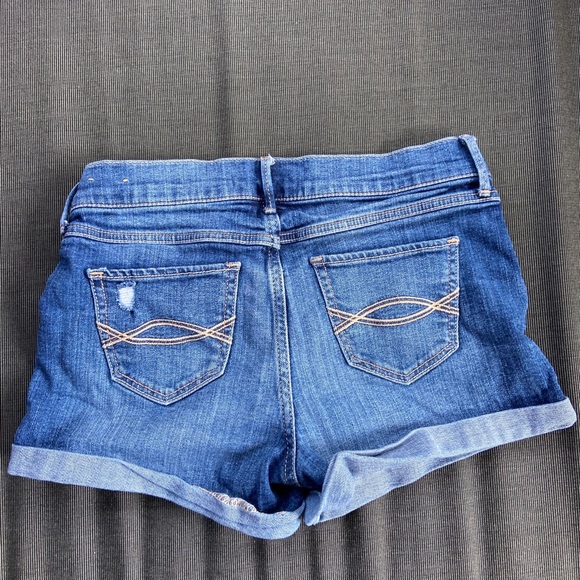 Abercrombie Jean Shorts - Picture 2 of 2
